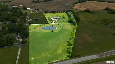 View/Area - 507 E High St, Mendon, IL 62351 photo 2 of 5