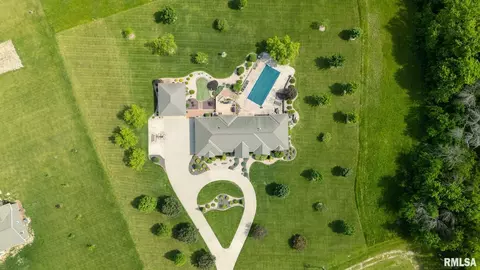 View/Area - 507 E High St, Mendon, IL 62351 photo 4 of 5