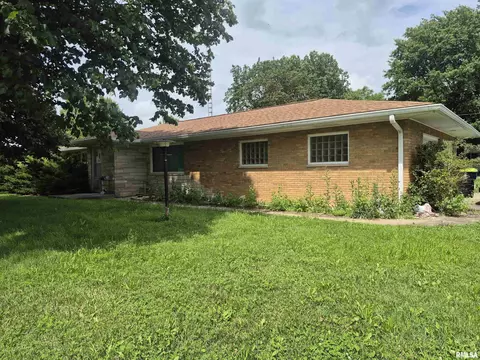 207 N Athens St, Ashland, IL 62612