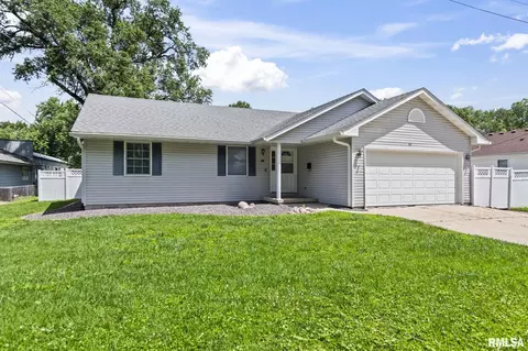 Exterior - 317 E Kimble St, Springfield, IL 62703 photo 2 of 6