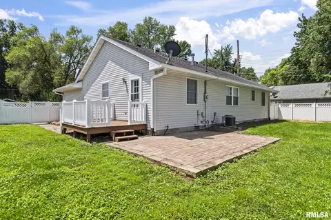 Exterior - 317 E Kimble St, Springfield, IL 62703 photo 3 of 6