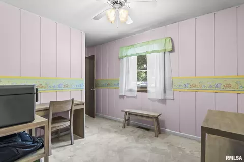 Bedroom - 155 Exmore Dr, Springfield, IL 62704 photo 9 of 10