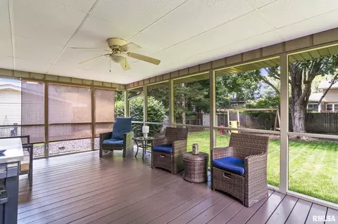 Exterior - 155 Exmore Dr, Springfield, IL 62704 photo 7 of 11