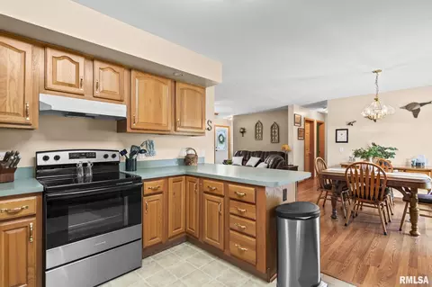 6175 Crows Mill Rd, Springfield, IL 62707 photo 9