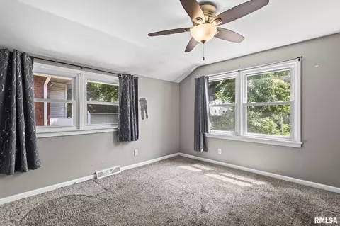 Bedroom - 1904 S College St, Springfield, IL 62704 photo 1 of 7