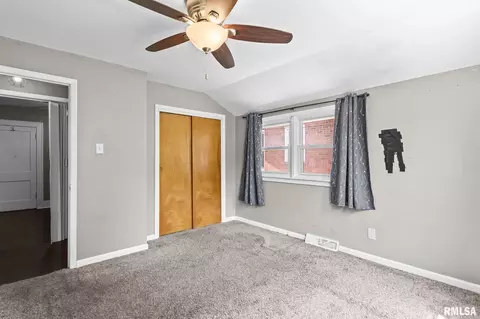 Bedroom - 1904 S College St, Springfield, IL 62704 photo 3 of 7