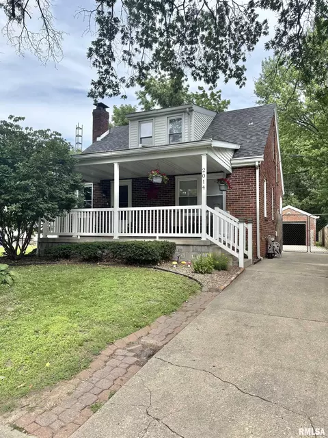 2014 N 9th St, Springfield, IL 62702