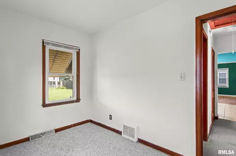 Bedroom - 3219 Butler St, Springfield, IL 62703 photo 5 of 9