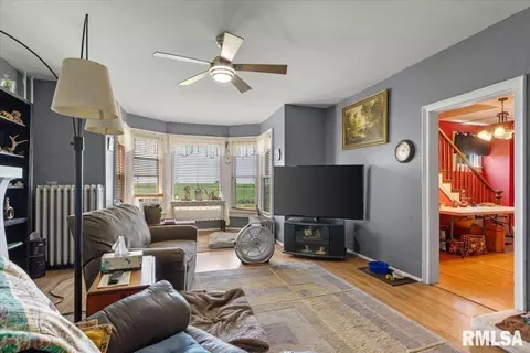 17124 Engle St, Athens, IL 62613 photo 7