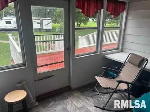 17124 Engle St, Athens, IL 62613 photo 7