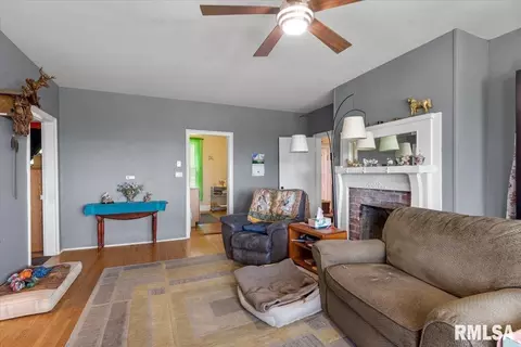 17124 Engle St, Athens, IL 62613 photo 6