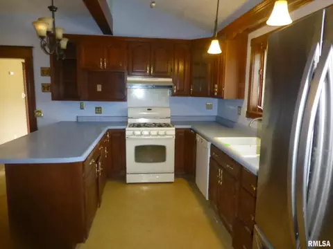 Kitchen - 121 E Fortune St, Virden, IL 62690 photo 2 of 2