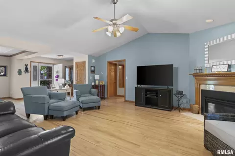 Other - 3549 Benbrook Dr, Springfield, IL 62711 photo 3 of 11