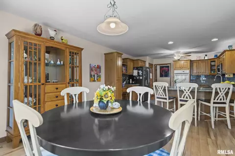 Dining - 3549 Benbrook Dr, Springfield, IL 62711 photo 4 of 5