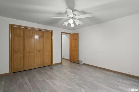 Bedroom - 3549 Benbrook Dr, Springfield, IL 62711 photo 9 of 9