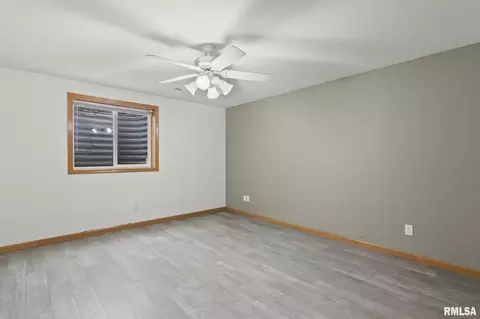 Bedroom - 3549 Benbrook Dr, Springfield, IL 62711 photo 8 of 9