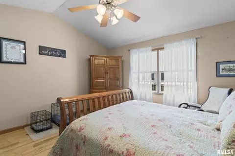 Bedroom - 3549 Benbrook Dr, Springfield, IL 62711 photo 2 of 9