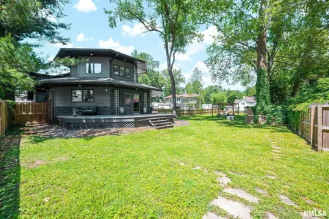 Exterior - 110 Edgar St, Lincoln, IL 62656 photo 1 of 9