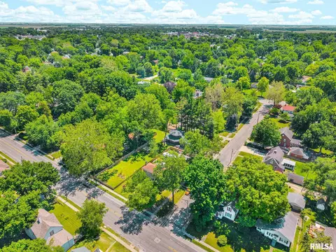 View/Area - 110 Edgar St, Lincoln, IL 62656 photo 5 of 5
