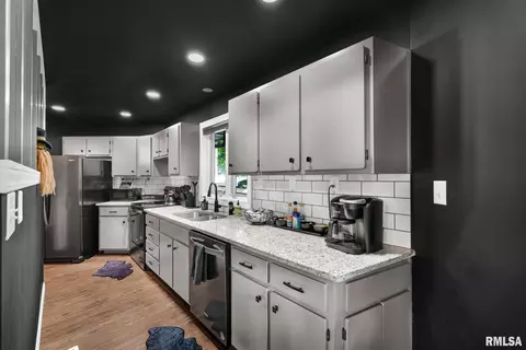 Kitchen - 110 Edgar St, Lincoln, IL 62656 photo 2 of 3