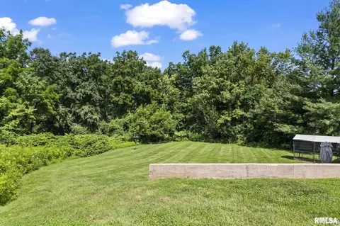 Exterior - 2450 Old Beardstown Rd, Springfield, IL 62702 photo 5 of 6