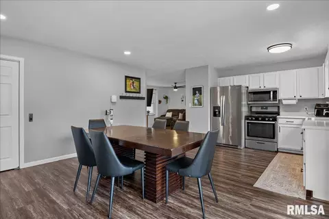 3824 Viking Blvd, Springfield, IL 62712 photo 10