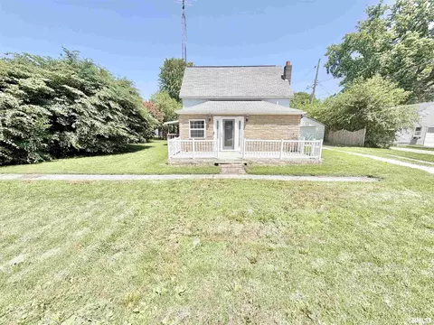 205 W Adams St, Abingdon, IL 61410