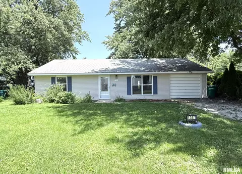 1347 Garden Ln, Galesburg, IL 61401