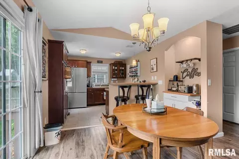 Other - 2919 Meadowbrook Rd, Springfield, IL 62711 photo 4 of 11