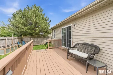Exterior - 2919 Meadowbrook Rd, Springfield, IL 62711 photo 3 of 6