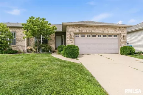 2919 Meadowbrook Rd, Springfield, IL 62711