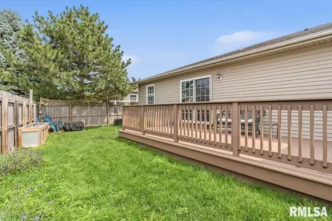 Exterior - 2919 Meadowbrook Rd, Springfield, IL 62711 photo 5 of 6