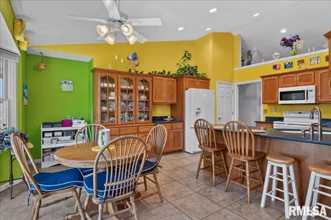 Kitchen - 3904 Huxley Dr, Springfield, IL 62711 photo 1 of 4
