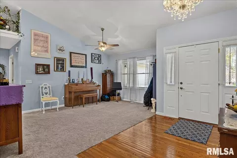 Entry Way - 3904 Huxley Dr, Springfield, IL 62711 photo 3 of 5