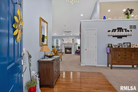 Entry Way - 3904 Huxley Dr, Springfield, IL 62711 photo 1 of 5