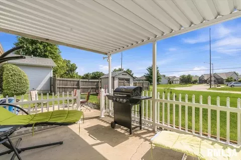 Exterior - 6416 Hayley Ct, Springfield, IL 62712 photo 2 of 7