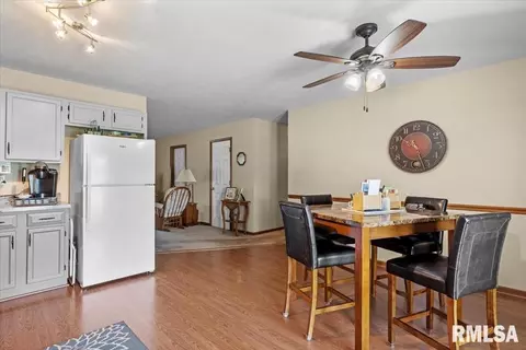 Dining - 6416 Hayley Ct, Springfield, IL 62712 photo 1 of 1