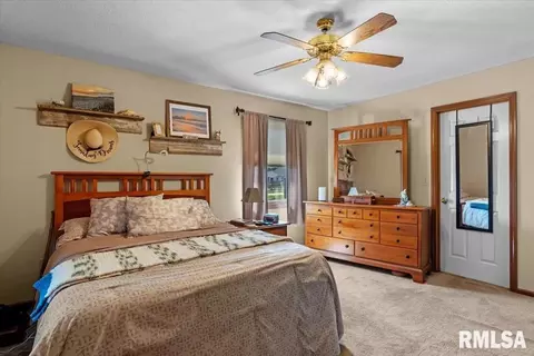 Bedroom - 6416 Hayley Ct, Springfield, IL 62712 photo 1 of 4