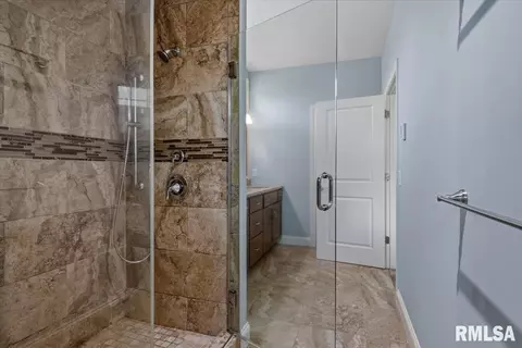 Bath - 3957 Waterstone Way, Springfield, IL 62711 photo 3 of 4