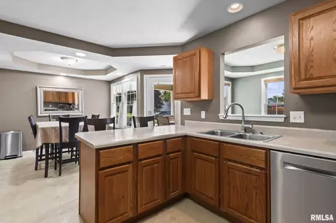 Kitchen - 3824 Carney Blvd, Springfield, IL 62712 photo 3 of 3