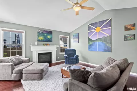 Living - 3824 Carney Blvd, Springfield, IL 62712 photo 1 of 1
