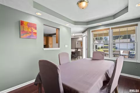 Dining - 3824 Carney Blvd, Springfield, IL 62712 photo 2 of 4