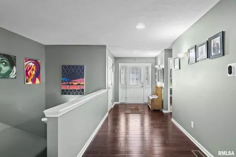 Entry Way - 3824 Carney Blvd, Springfield, IL 62712 photo 1 of 3