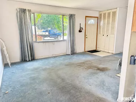 Living - 1904 Black Ave, Springfield, IL 62702 photo 2 of 2