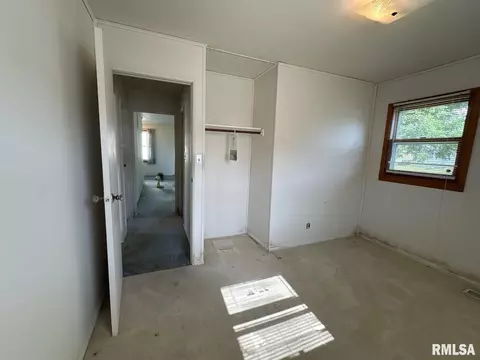 Bedroom - 1904 Black Ave, Springfield, IL 62702 photo 1 of 4