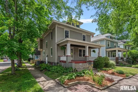 Exterior - 900 S State St, Springfield, IL 62704 photo 2 of 10