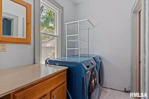 Other - 900 S State St, Springfield, IL 62704 photo 4 of 14