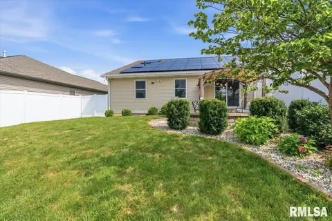 Exterior - 4810 Chestnut Dr, Springfield, IL 62711 photo 5 of 5
