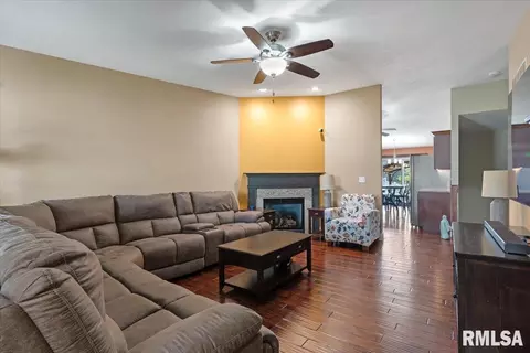 Other - 4810 Chestnut Dr, Springfield, IL 62711 photo 2 of 16