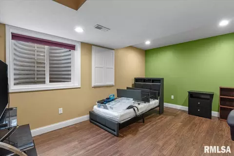 Bedroom - 4810 Chestnut Dr, Springfield, IL 62711 photo 3 of 4